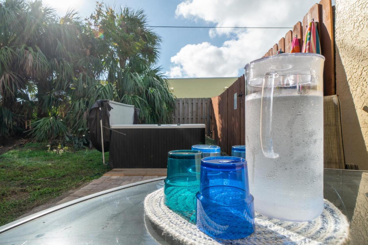 Heart Of The Waves: Beachside 3br Retreat With Hot Tub Holiday home