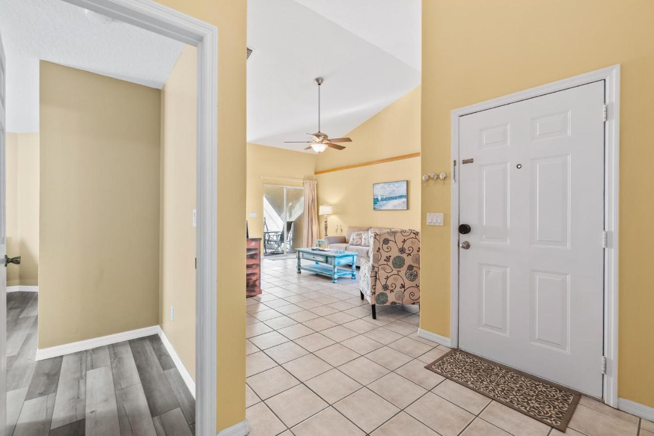 Heart Of The Waves: Beachside 3br Retreat With Hot Tub *