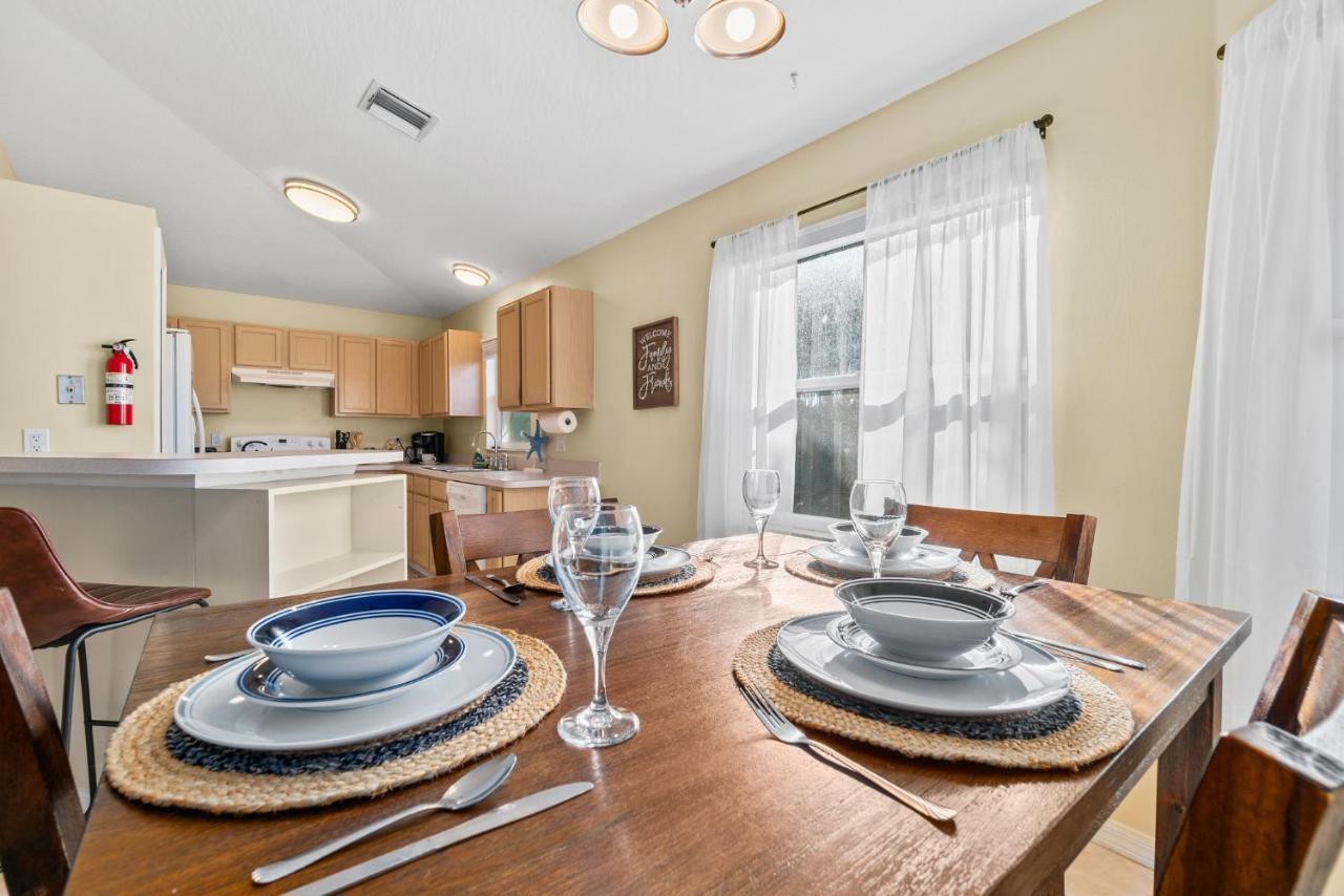 Heart Of The Waves: Beachside 3br Retreat With Hot Tub Holiday home
