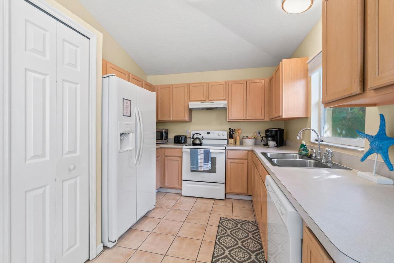 Heart Of The Waves: Beachside 3br Retreat With Hot Tub Holiday home
